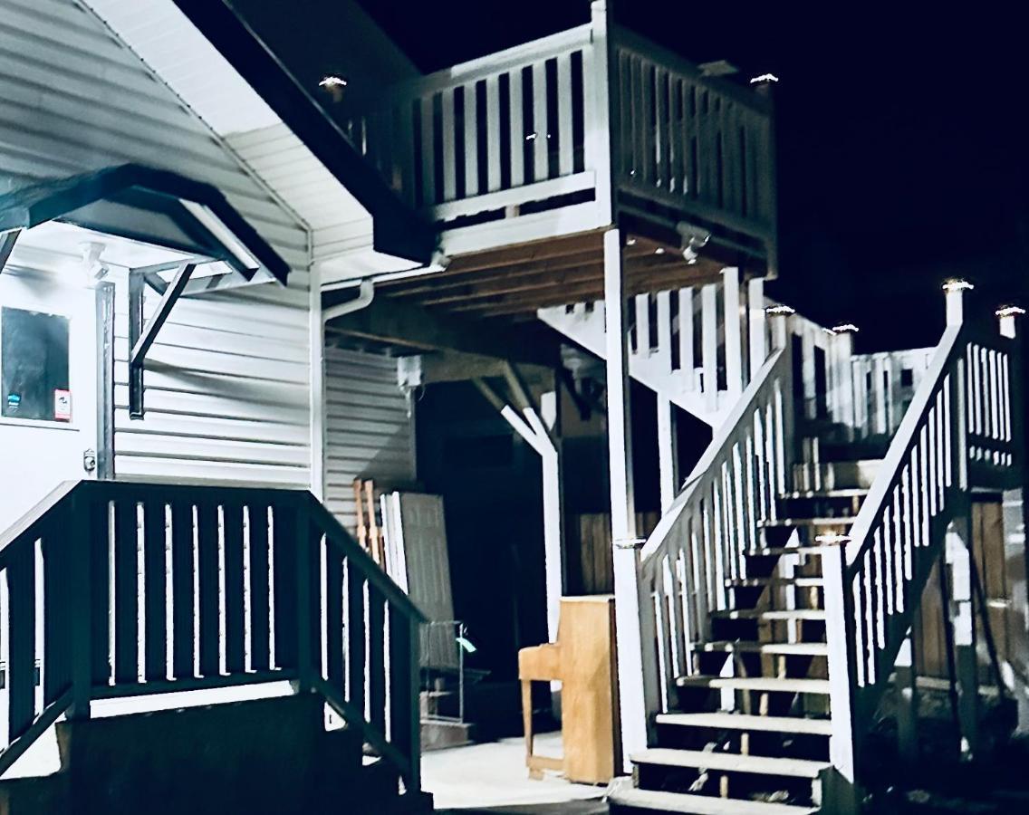 Tacoma 2 Bedrooms 1 Baths Sleep 5 With Compact Kitchen Esterno foto