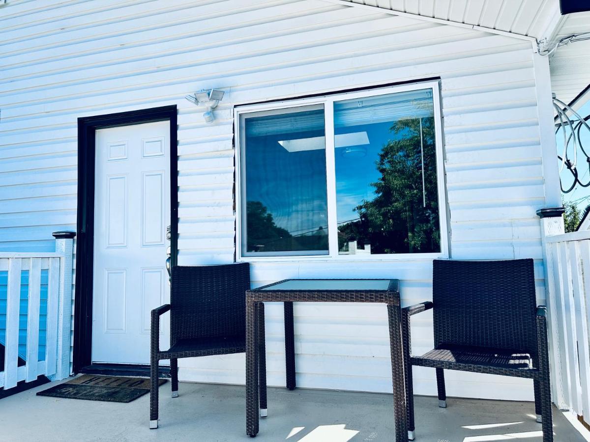 Tacoma 2 Bedrooms 1 Baths Sleep 5 With Compact Kitchen Esterno foto